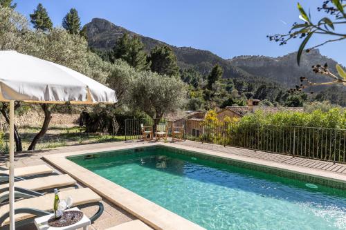 Zwembad, Villa Son Llarg, Estallencs in Estellencs