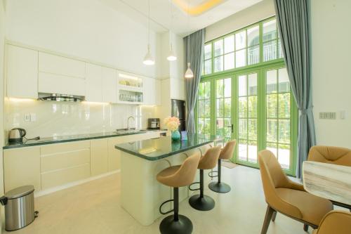 Two-Bedroom Villa image 5