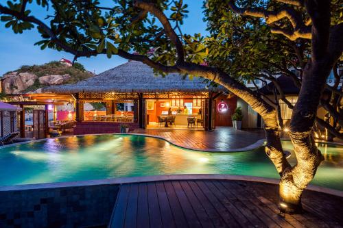 Restaurant, Supatra Hua Hin Resort in Khao Takiab Beach Front