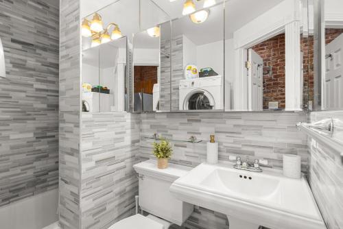 Stylish Escape Modern 2BR Condo on Prince Street, New York (Foto 5)