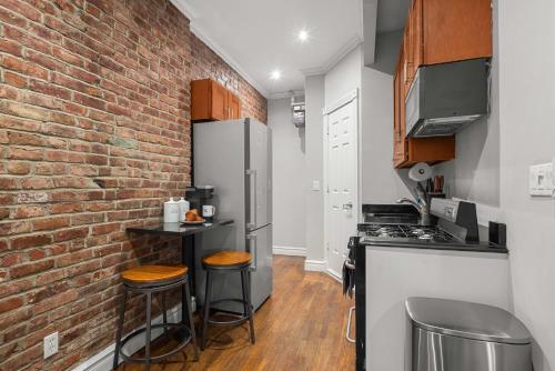 Stylish Escape Modern 2BR Condo on Prince Street, New York (Foto 3)
