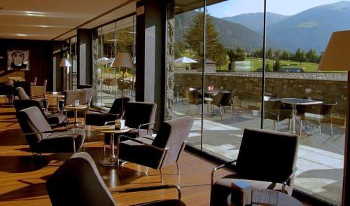 HG La Molina - image 10