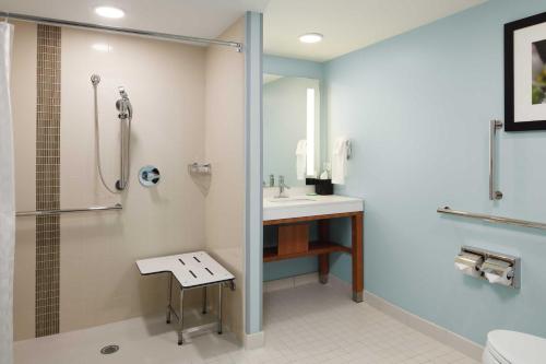 Queen Room with Two Queen Beds, Sofa Bed and Roll-in Shower - Disability Access