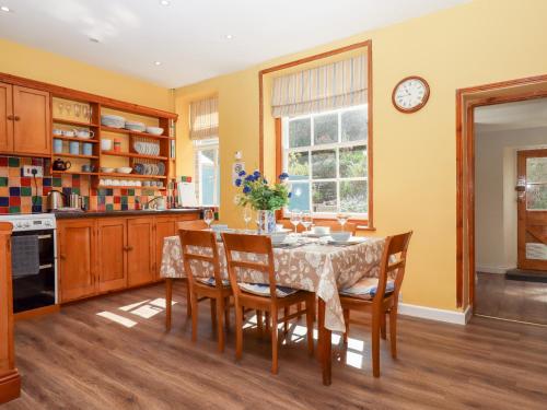 Jasmine Cottage Totnes - image 3
