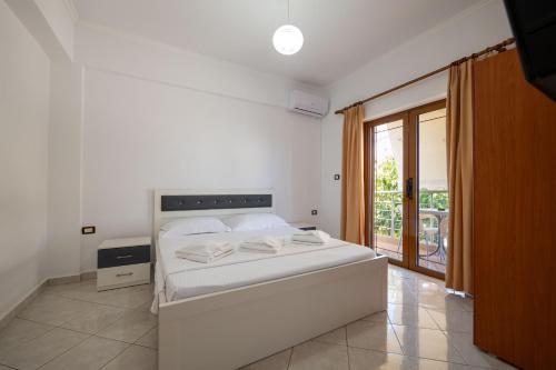 Apartment with View and Balcony image 10