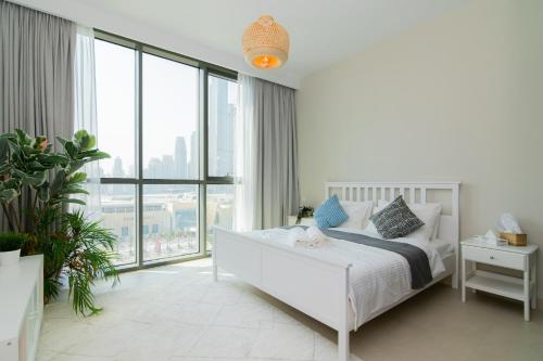Elite Escape Holiday Home - 2 BHK Getaway with Burj Khalifa View and Dubai Mall Access - 1507, Дубай (фото 10)