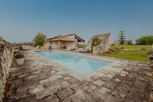 Ümbrus, Chez Dominique 450 m2 Manoir Piscine Billard in Dondas