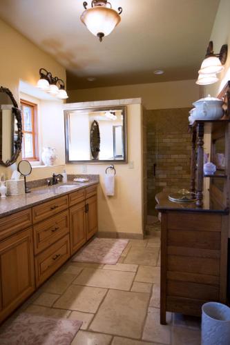 Vannas istaba, ONX Wines - Briarwood Cottage & Apartment in Templtona (CA)