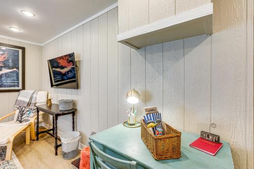 'Southern Comfort at the Blue Door' in Sloan Lake in Sloan's Lake