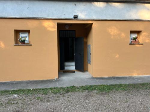 La Rivazza Apartment - Autodromo- Private Parking in 伊莫拉