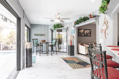 المرافق, 3BR With HUGE 2k sq ft Lanai & Seasonally Heated Pool in Bonita Springs