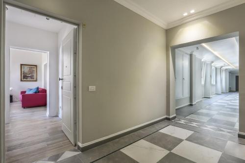 Modern Comfort in Florence - image 12