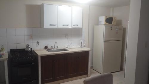 One-Bedroom Apartment image 4