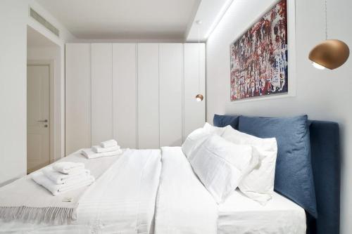 MoonLight Suite - near Brera and Arco della Pace, Milan