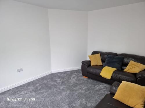 Upper Castle House in Trident