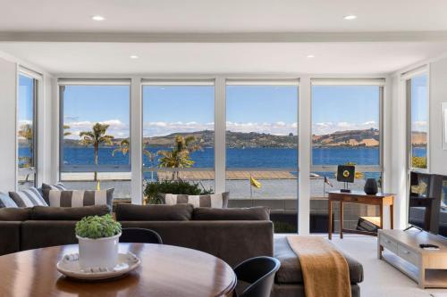Lakeview Retreat With Private Geothermal Pool - image 5
