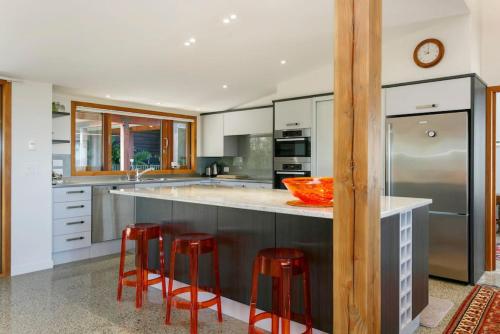 Ultimate Retreat With Heated Floors and Private Mineral Spa - image 5