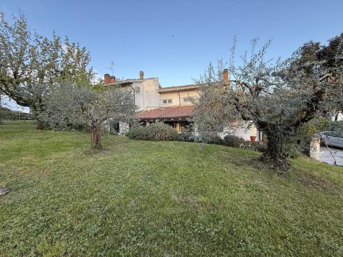 HOST4U - PAOLETTE Oasi Verde di Piacere a pochi minuti dal Lago di Garda, Soiano del Lago