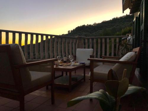 Kilátás, HOST4U - Cozy Terraced House with Beautiful View on the Olives Valley in Montegrazie