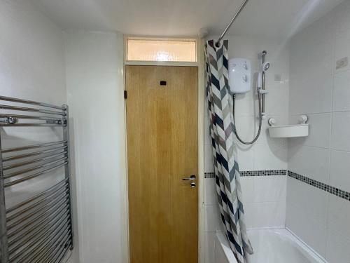 Serene Birmingham City Apartment with free parking - Sleeps 6 - Prime, Disney, Netflix, Birmingham (fotografie 6)