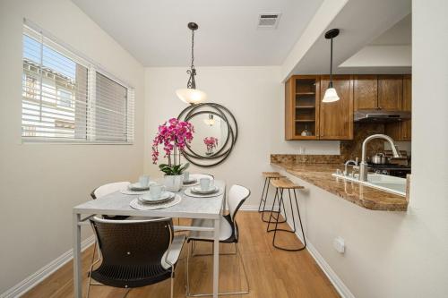 köök, Modern townhouse - 4 Bedroom 3Bathroom near Pasadena, LA in Duarte (CA)