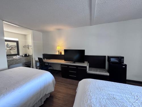Queen Room with Two Queen Beds
