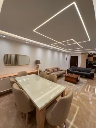 Luxury 3-Bedroom Apartments B2 2