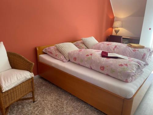 Doppelzimmer 4.6km von Theenhausen entfernt