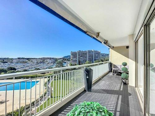 Apartment image 10