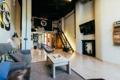 One-Bedroom Apartment image 10
