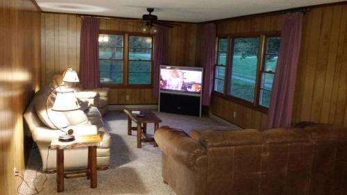 Two Rivers Lodge - image 7