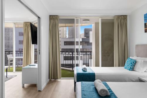 Two Bedroom Two Bathroom Ocean View Apartment image 7