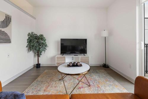 Stunning Nulu 1BR CozySuites 10 in Louisville, USA