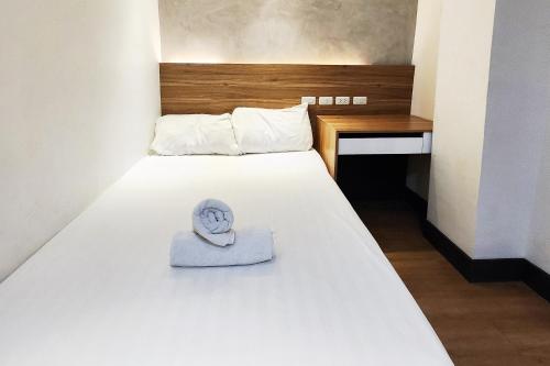 Boulevard Pension Hotel Cebu - Tap to explore photos