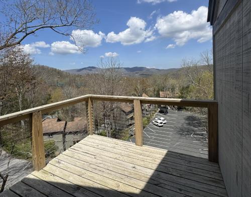 Mossy Creek 117 Home in Sugar Mountain, USA