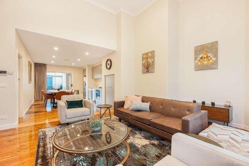 Luxury on the Esplanade - Echuca