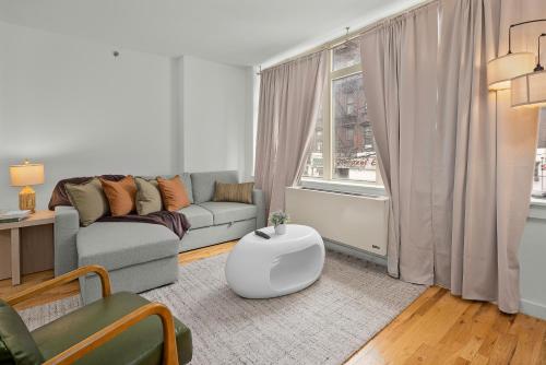 Modern 2BR Steps from New York's Iconic Broadway, New York (photo 8)