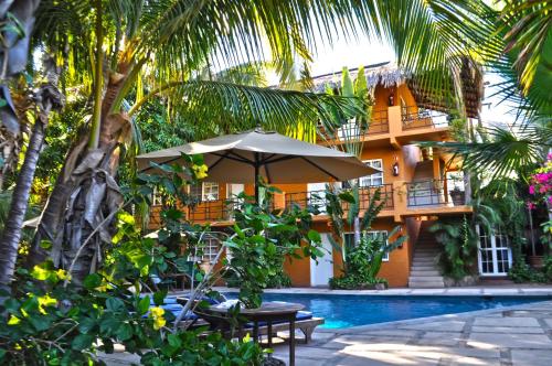 The Bungalows Hotel - 숙소 외관