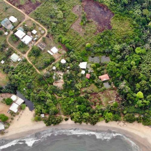 Atlantic view studio with Kitchen by Casa in Kribi