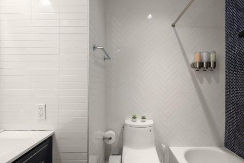 Rustic NYC Apartment in Trendy Hudson Yard, New York (photo 5)