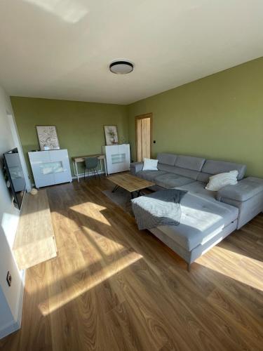 Olive Apartment by Bytko - City Centre - Parking in Нітра