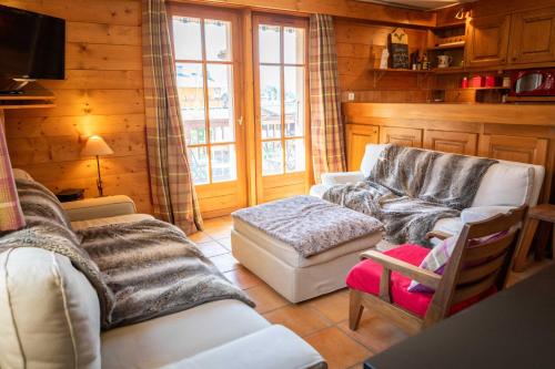 2 bedroom apartment near the Tourist Office