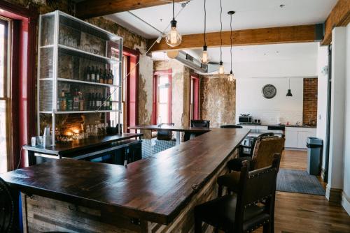 Ételek és italok, Hostel Fish near Coors Pálya