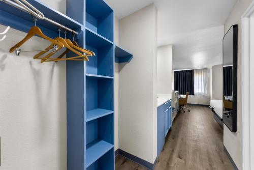 Park Inn by Radisson - image 13