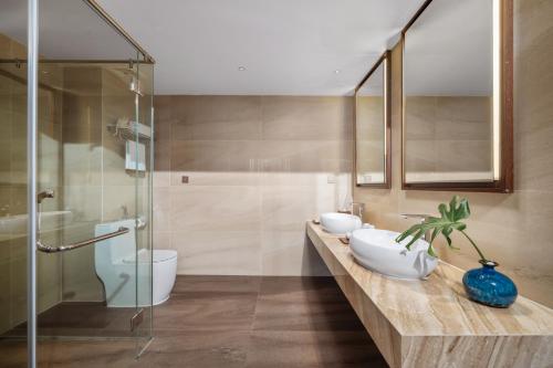 Suite, exécutif