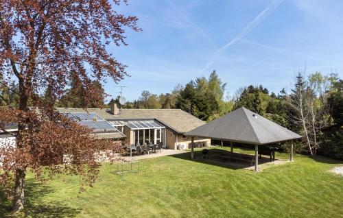 Stunning Home In Væggerløse With Sauna