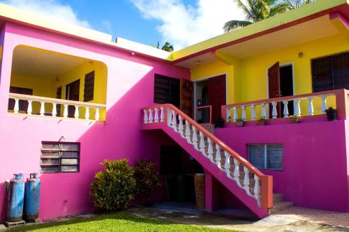 Paradise Villa, Baker Hill