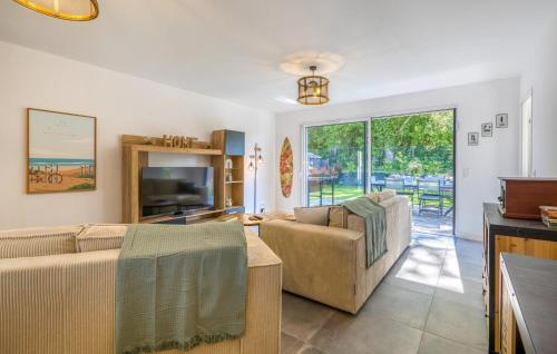 3 Bedroom Amazing Home In Semussac in Semussac