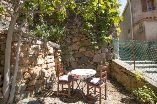 Tampilan eksterior, Chez Marla in Evisa