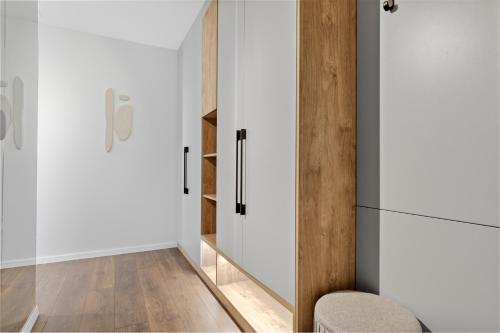 LAM Ivory AC - Balcony, Bratislava (Foto 7)